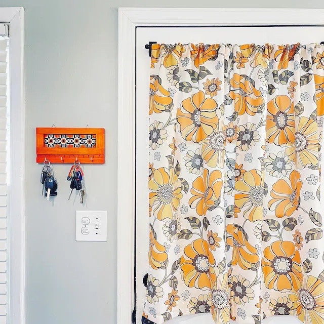 Mexican Talavera Tile Key Holder – Wall Mounted Ceramic Key Rack